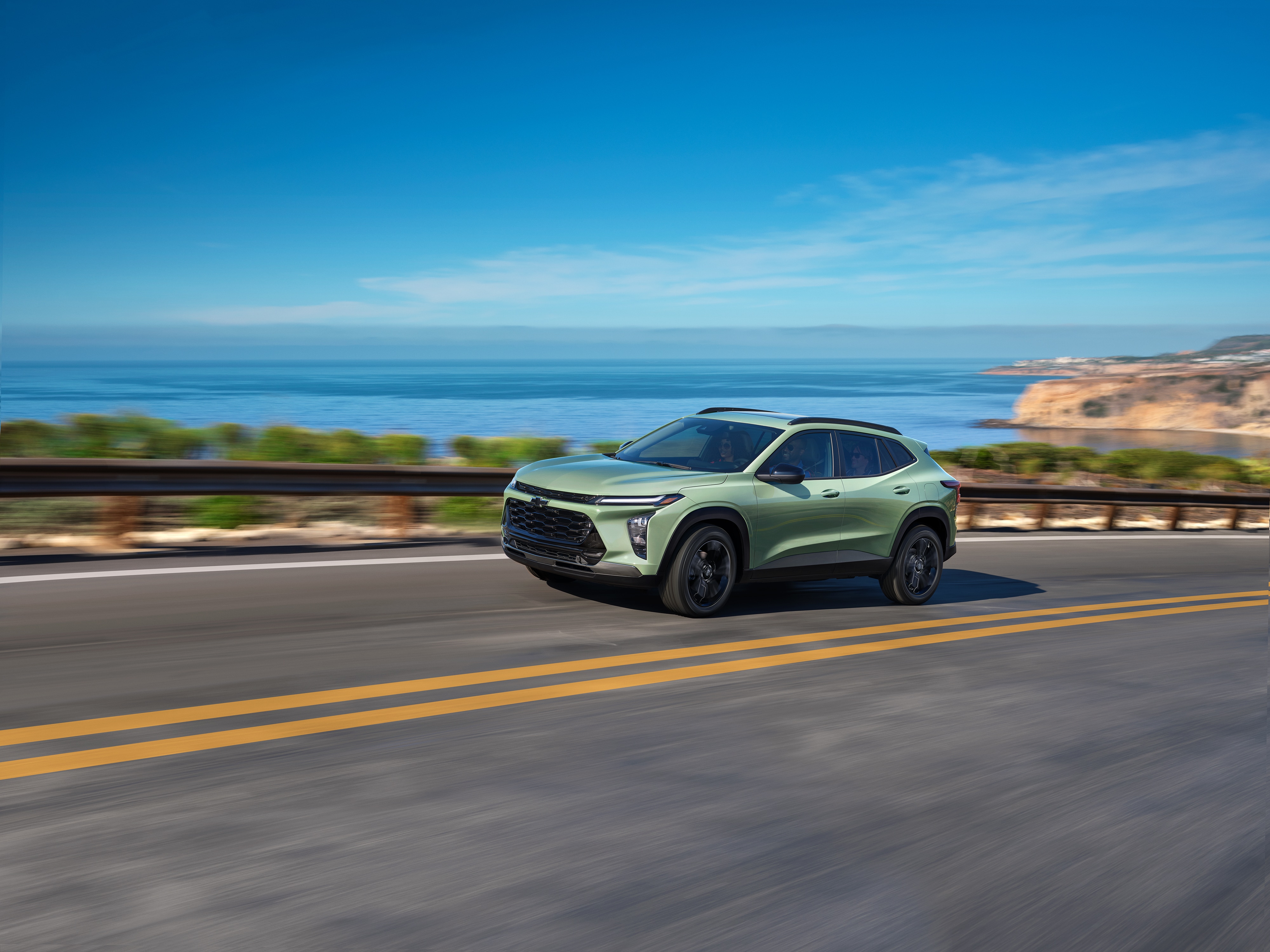 2027-Chevrolet-Trax-Activ-SUV-L01.jpg